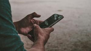 Lawmakers, policy groups react to social media warning suit Lawmakers, policy groups react to social media warning suit