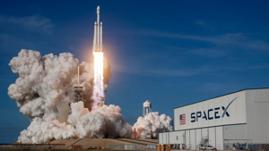 SpaceX launches record-breaking Falcon 9 flight