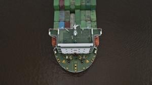 Iran closes the Strait of Hormuz