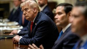 Trump: Nine Iranian ships destroyed; Iran wants to talk