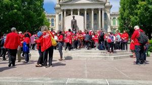 Illinois Quick Hits: CTU-backed senator launches 'tax the rich' campaign