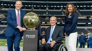 SEC chairman returns ''first principles' to public markets, supports Texas exchange