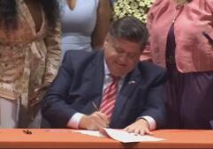 Pritzker acts upon 269 bills, vetoes 2, signs 'lawsuit inferno' measure Pritzker acts upon 269 bills, vetoes 2, signs 'lawsuit inferno' measure