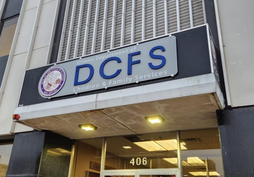 DCFS denies claim that agency uses uncertified interns to investigate families DCFS denies claim that agency uses uncertified interns to investigate families