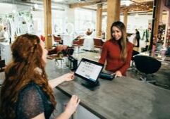 Illinois quick hits: Report shows rate of businesses leaving state