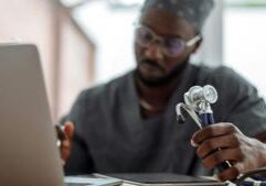 Bill to extend enhanced Obamacare subsidies dies in Senate