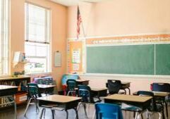 More Illinois Catholic schools close; candidates call for change