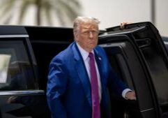 Trump sues the IRS for $10 billion
