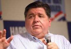 Bill on Pritzker’s desk enhances Illinois’ migrant sanctuary policies