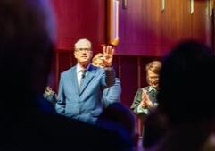 Illinois Quick Hits: Indiana governor signs Bears stadium bill