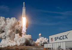 SpaceX launches record-breaking Falcon 9 flight